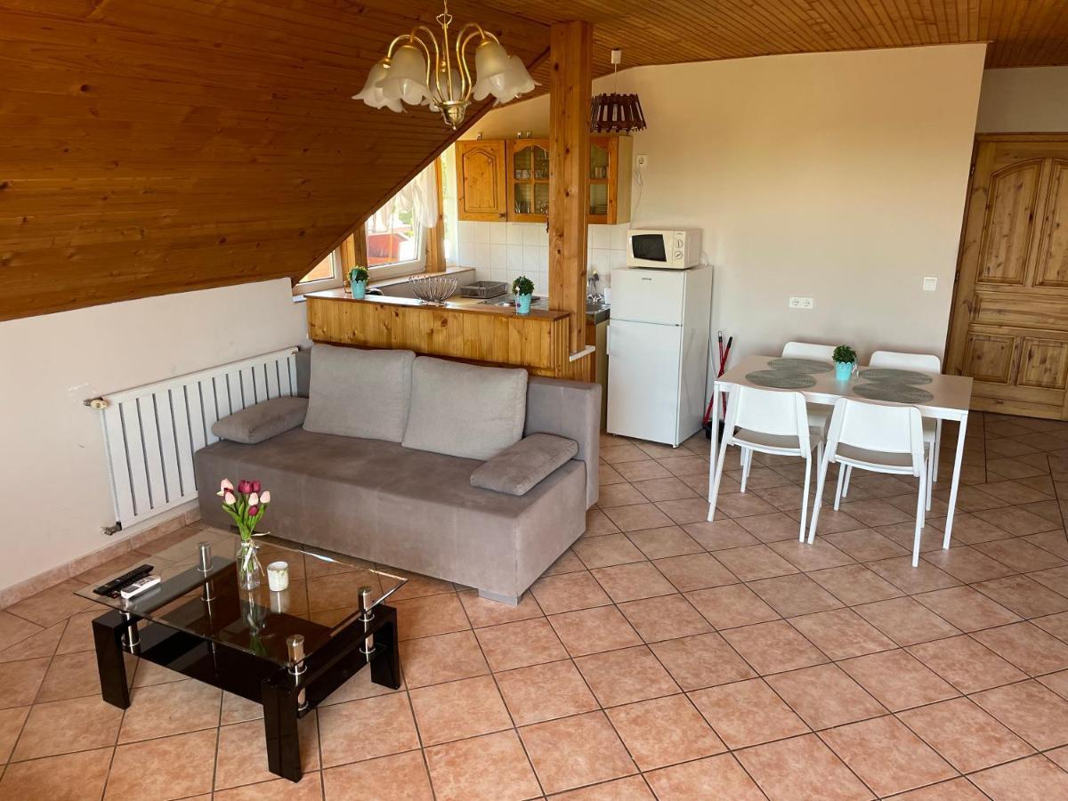 Esther Apartman Gyenesdias Exterior photo