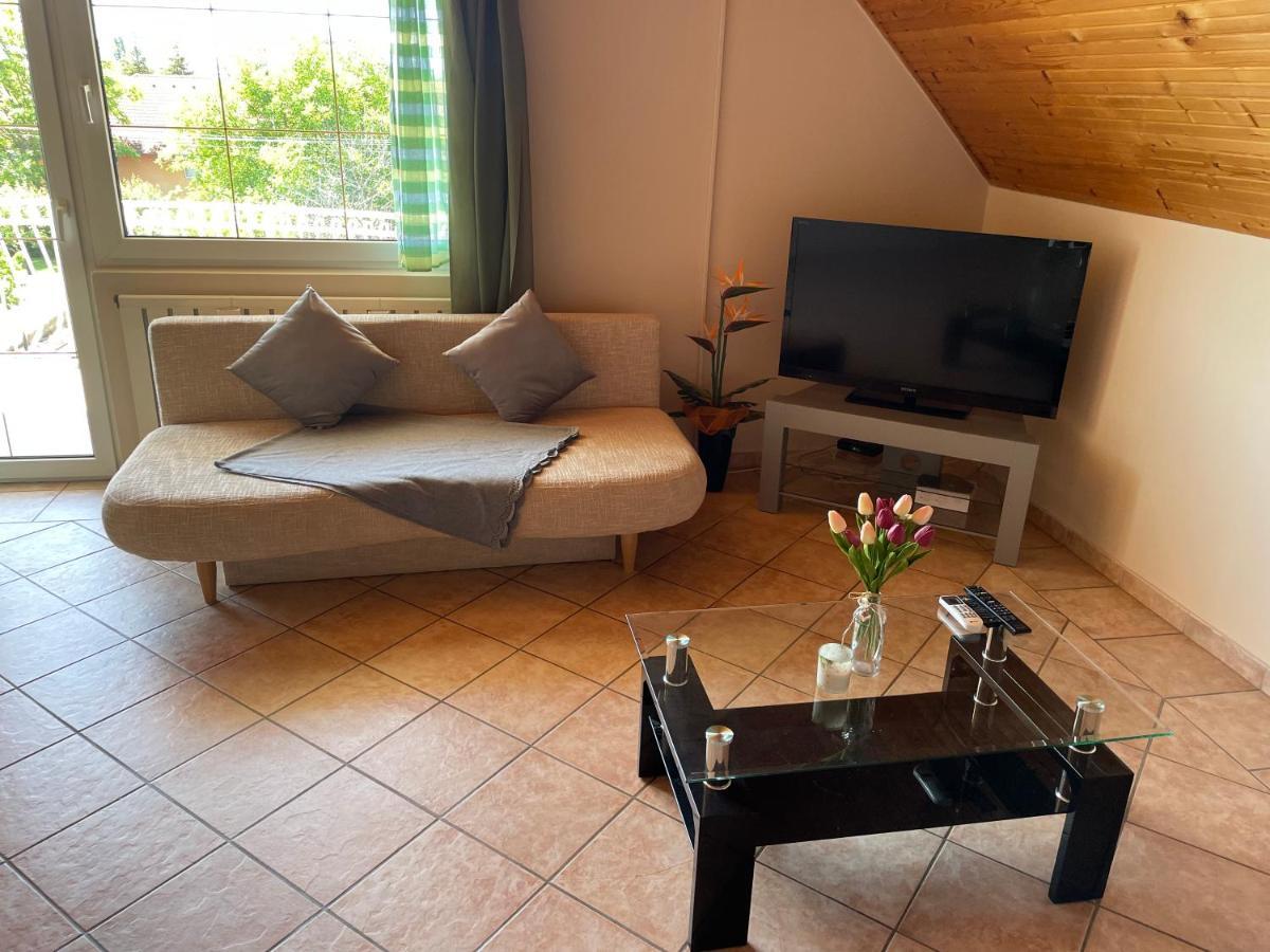Esther Apartman Gyenesdias Exterior photo
